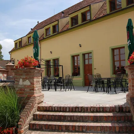 Aurelius Szálloda Mikulov